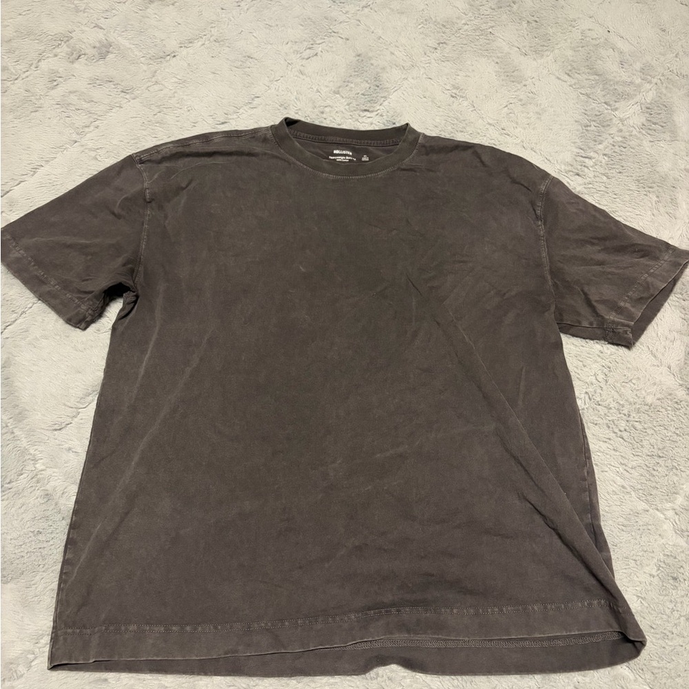 Hollister Men's Dark Gray Short Sleeve Tee